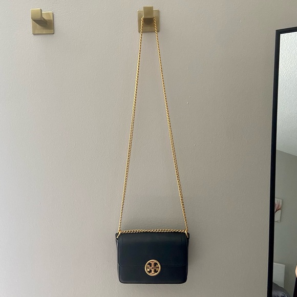Tory Burch Chain Shoulder Bag - Picture 2 of 5